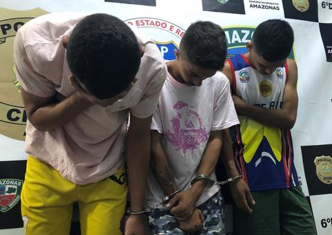 Trio de ex-detentos são presos ao serem flagrados fazendo arrastão em Manaus