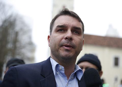 Ministério Público do Rio abre 3ª investigação contra Flávio Bolsonaro