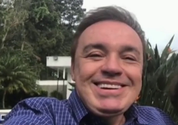 Assessoria de Gugu Liberato revela detalhes de momento do acidente