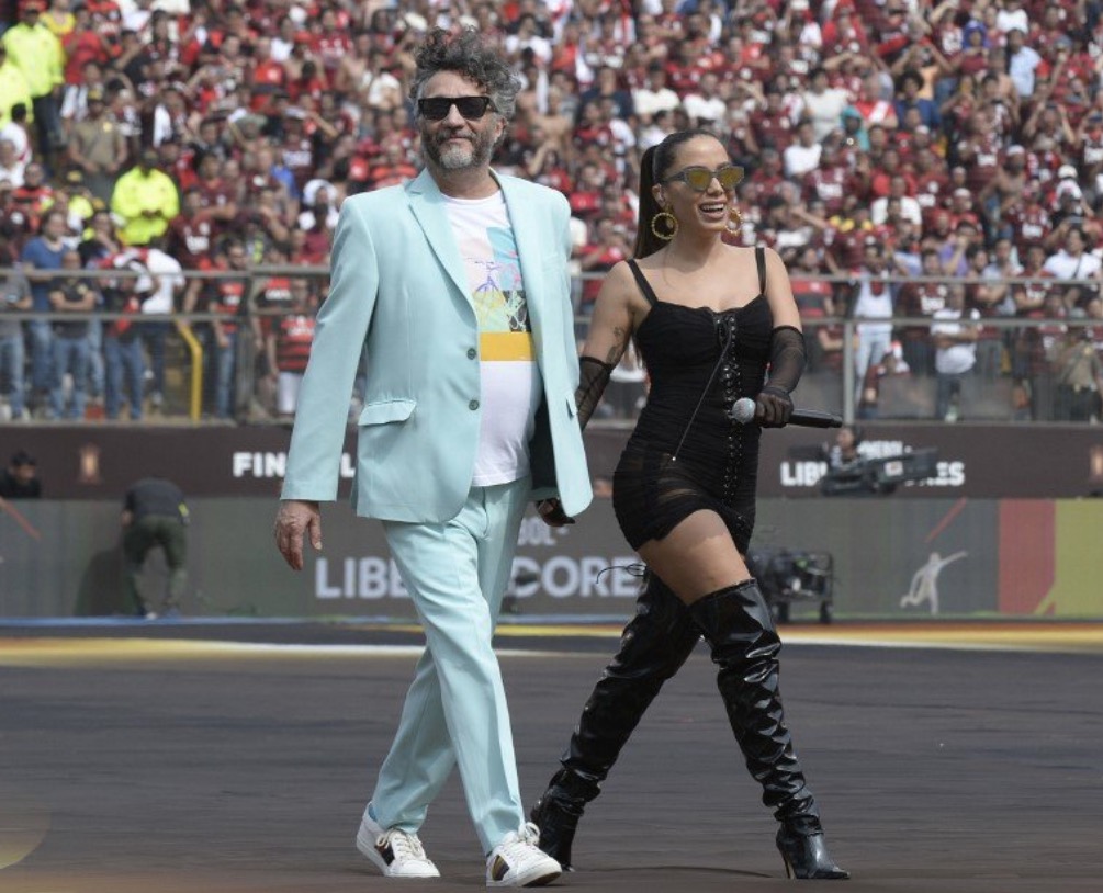 Globo ignora apresentação de Anitta na Libertadores e internautas se revoltam