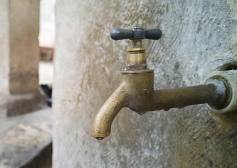 Manutenção de emergência pode deixar bairros de Manaus sem água nesta segunda