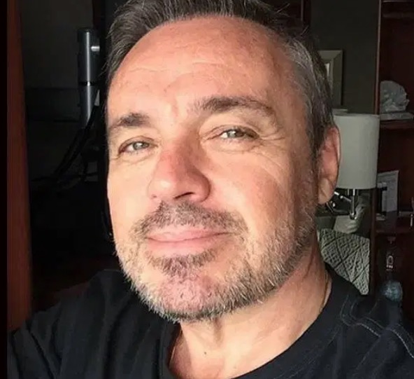 Assessoria de Gugu denuncia golpe de falso velório