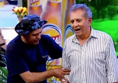 Morre o humorista Charles Gutemberg, o Rapadura de 'A Praça É Nossa'