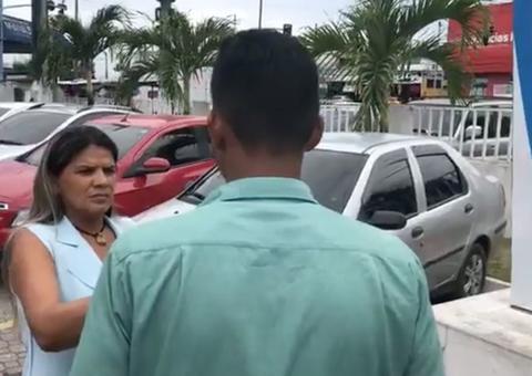 Novinhos tocam o terror e esfaqueiam passageiros durante assalto a ônibus em Manaus