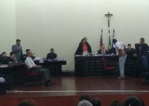 Amigo de advogado morto no Porão do Alemão diz que também foi baleado ao tentar correr