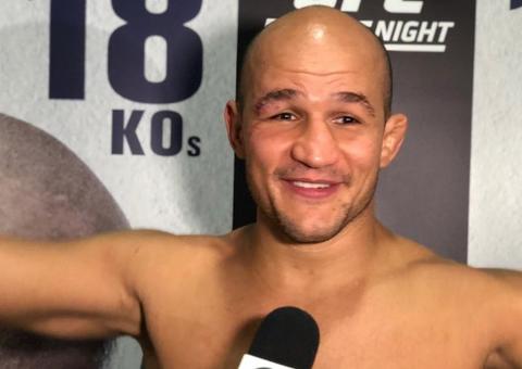 Júnior Cigano se oferece para enfrentar Tyson Fury no MMA e no boxe 