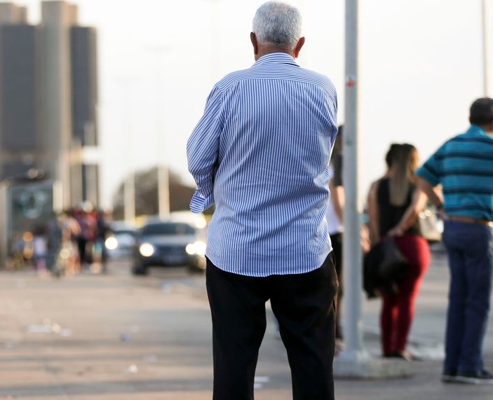 Expectativa de vida no Brasil sobe para 76,3 anos