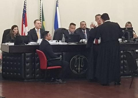 Advogados e promotor discutem novamente em julgamento em Manaus: ‘Qual a relevância disso?