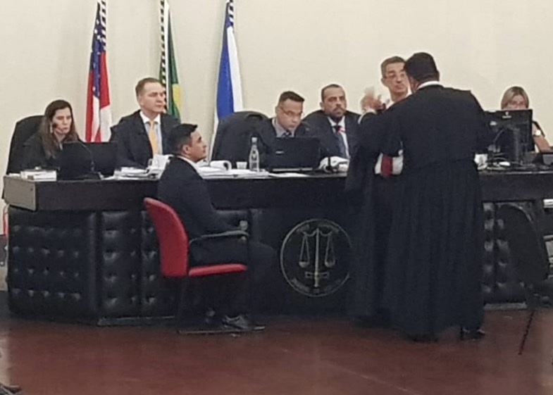 Advogados e promotor discutem novamente em julgamento em Manaus: ‘Qual a relevância disso?