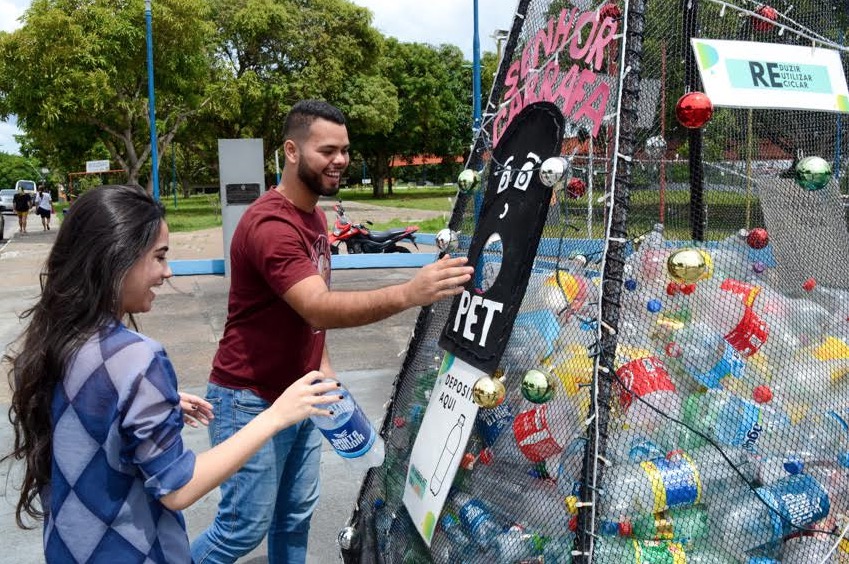 Vila Olímpica de Manaus ganha espaço para coleta de garrafas plásticas