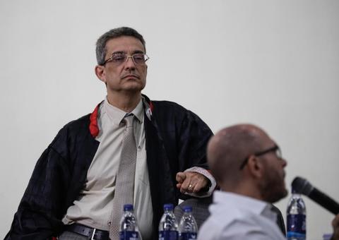 Promotor reclama de interrupções do advogado de Sotero e ameaça abandonar julgamento 