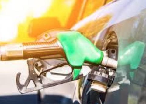 Em Manaus, gasolina comum é encontrada por até R$ 3,93 