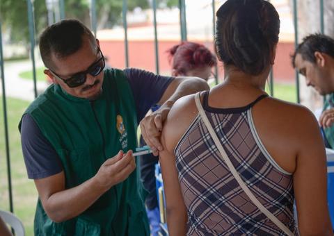 Dia 'D' de vacinação contra o sarampo tem mobilização no centro histórico de Manaus 