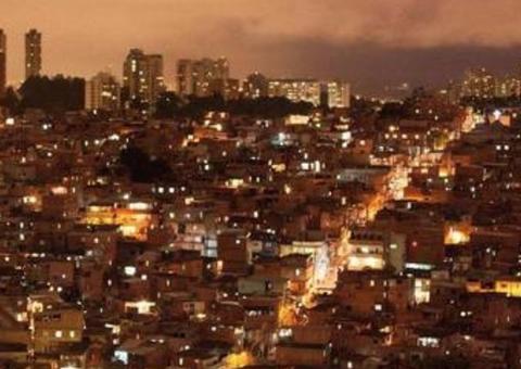 Oito pessoas morrem pisoteadas durante baile funk em Paraisópolis