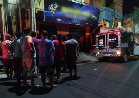 Grupo vai visitar amigo ‘sumido’ e o encontram morto dentro da própria casa em Manaus