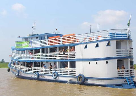 No Amazonas, barco sofre pane mecânica e alunos deixam de fazer prova do PSC