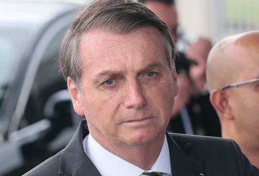 Bolsonaro diz que usará canal aberto com Trump para contestar tarifas de importação