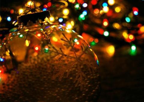 Natal do Abraço chega à zona Leste com inauguração de árvore na bola do Produtor