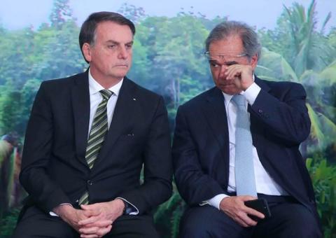Bolsonaro diz que foi pressionado a demitir Guedes após menção ao AI-5