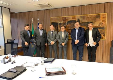 Situação da Zona Franca de Manaus na reforma tributária é motivo de reunião