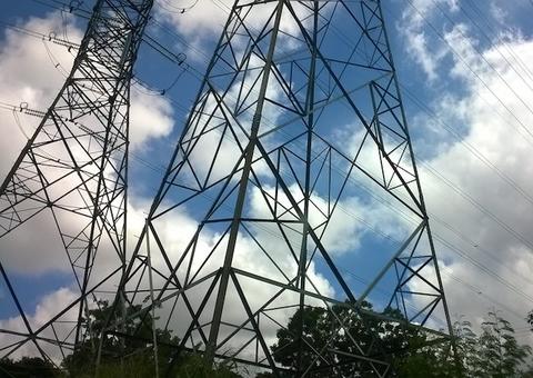 TCE revoga medida que impedia licitação de iluminação em Manaus