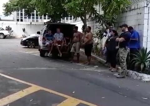 Policiais civis denunciam 'descaso' em audiência de custódia em Manaus: 'do lado de fora'