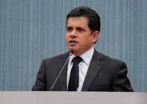 Desembargador determina perda imediata do mandato do vereador Ronaldo Tabosa em Manaus