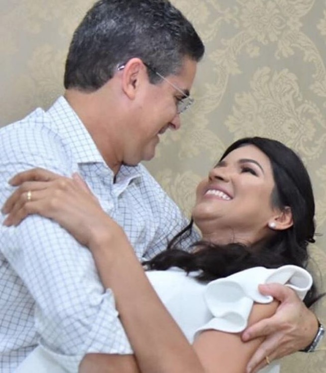 ‘Descanse em paz, meu amor’, diz David Almeida ao anunciar morte de esposa