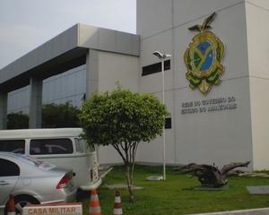 10  mil novos servidores vão entrar no governo pela porta dos fundos