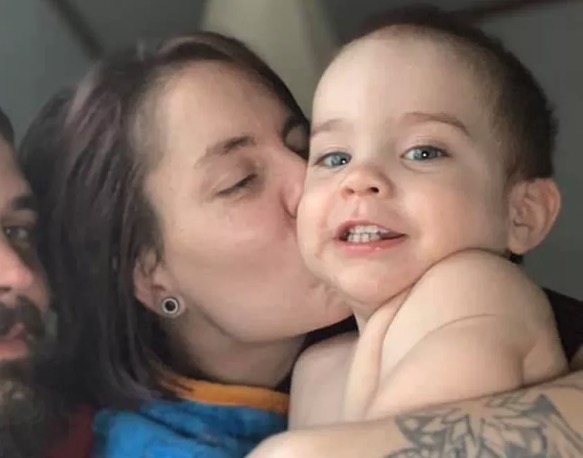 Criança morre carbonizada ao tentar salvar cachorro de incêndio em casa