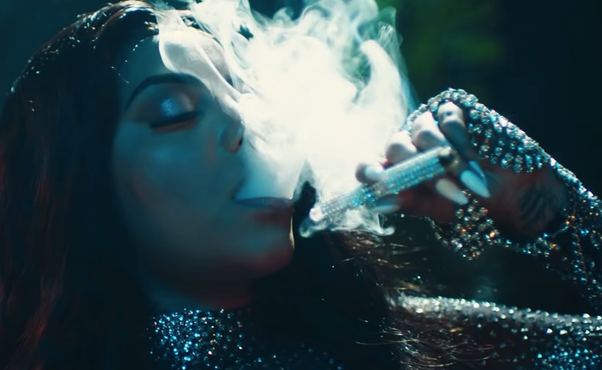 Hit de Ludmilla ‘verdinha' é denunciada por apologia às drogas