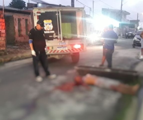 Lanterneiro é assassinado a facadas após discussão em bar em Manaus 