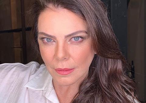 Gisele Fraga rebate críticas por namoro com modelo 30 anos mais novo