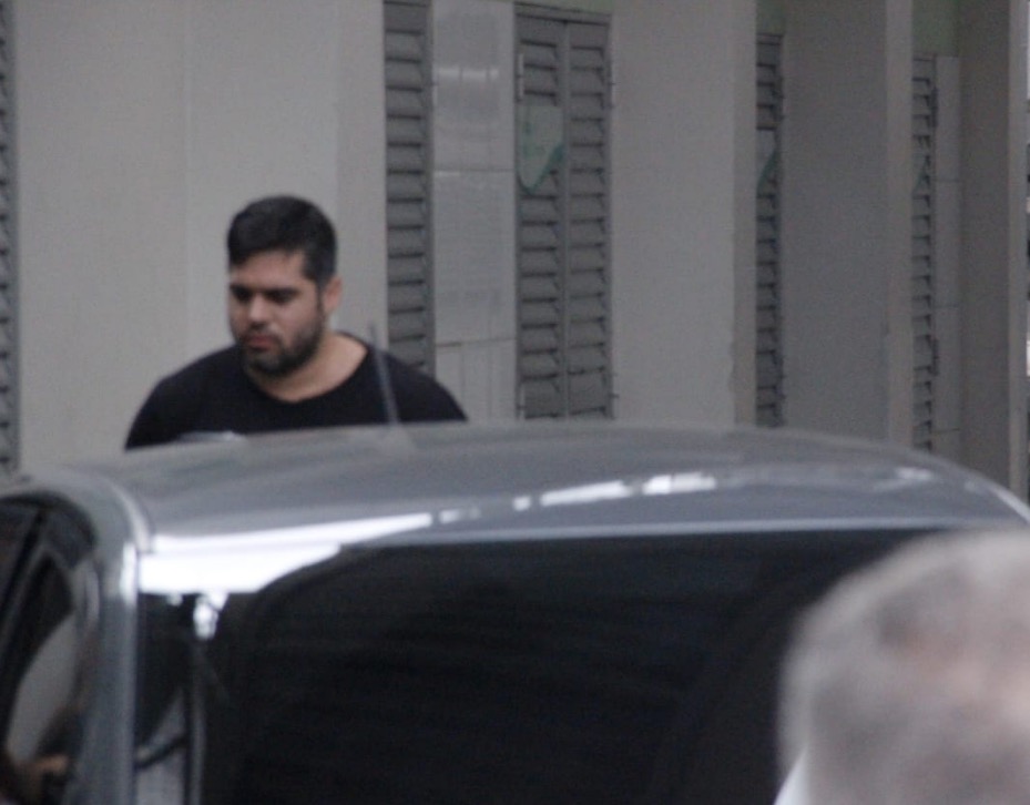 Alejandro Valeiko deixa hospital e segue para o IML em Manaus