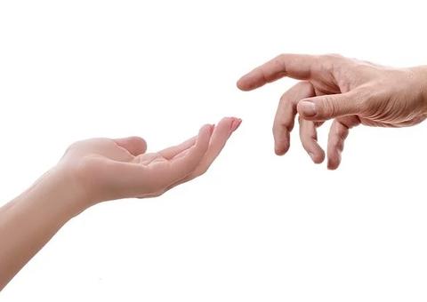 Fique atento: suas mãos podem indicar se sofre de câncer do pulmão