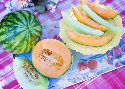 Comer melão ajuda a emagrecer e cuidar da pele