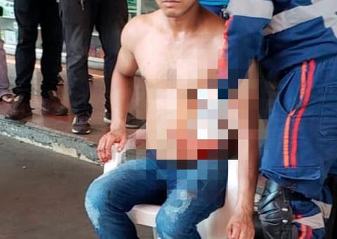 Homem é esfaqueado durante assalto em Manaus 