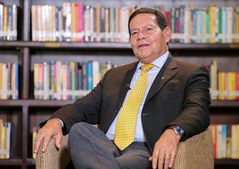 Vice-presidente general Mourão recebe Título de Cidadão do Amazonas
