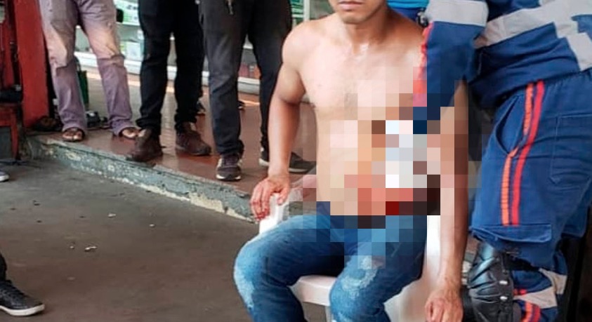 Homem é esfaqueado durante assalto em Manaus 