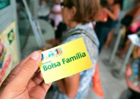 Pagamento do abono natalino do Bolsa Família inicia nesta terça-feira
