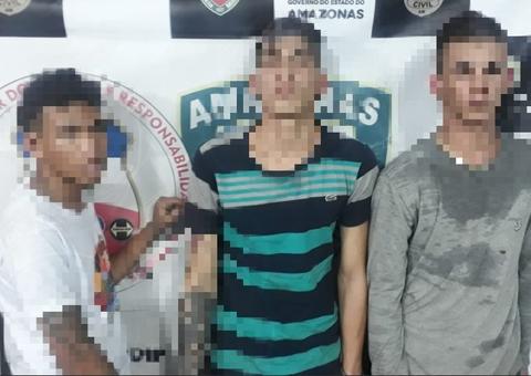 Trio assalta mercadinho e faz casal refém durante fuga em Manaus