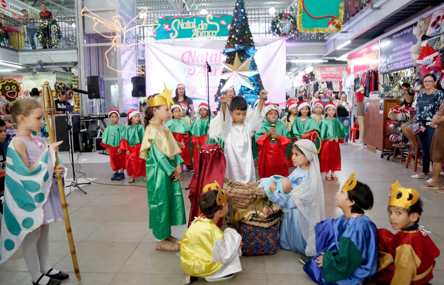  Programação do Natal do Abraço movimenta Galeria Espírito Santo em Manaus