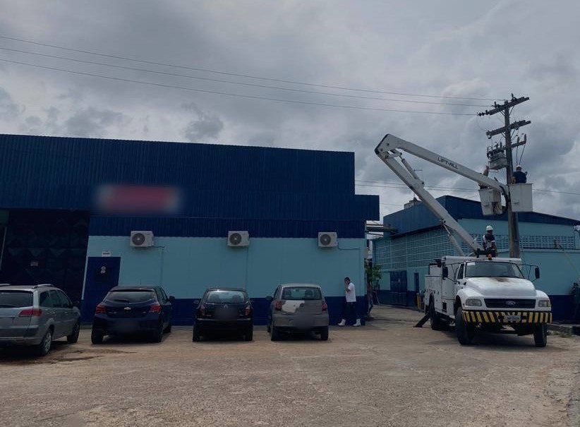 Frigorífico é flagrado furtando energia em Manaus 