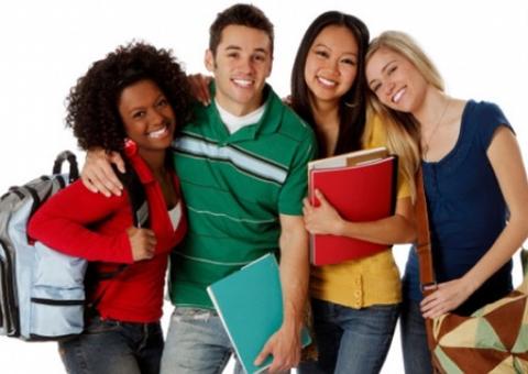 Universidade Nilton Lins do Shopping Cidade Leste oferece Bolsa Social