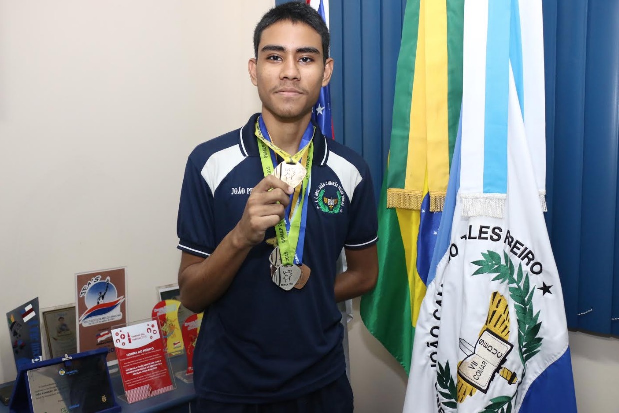  Alunos da rede estadual são premiados em Olimpíada Brasileira de Matemática