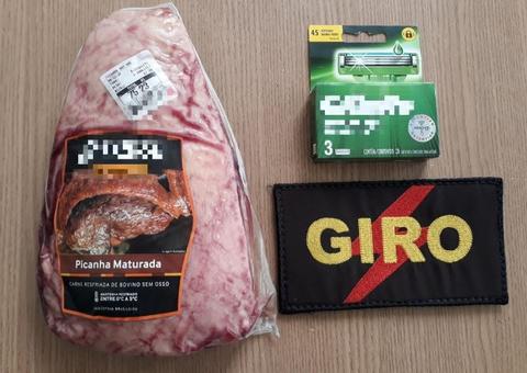 Homem é flagrado com picanha dentro da bermuda em supermercado