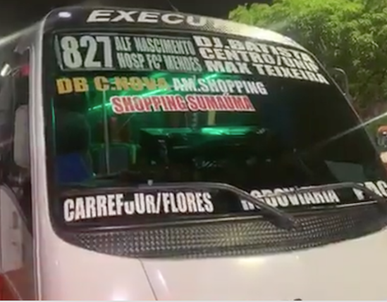Assaltantes invadem e tocam terror em ônibus executivo em Manaus