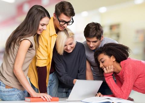 Confira os aprovados pelo Bolsa Universidade e data de inscrição na Universidade Nilton Lins