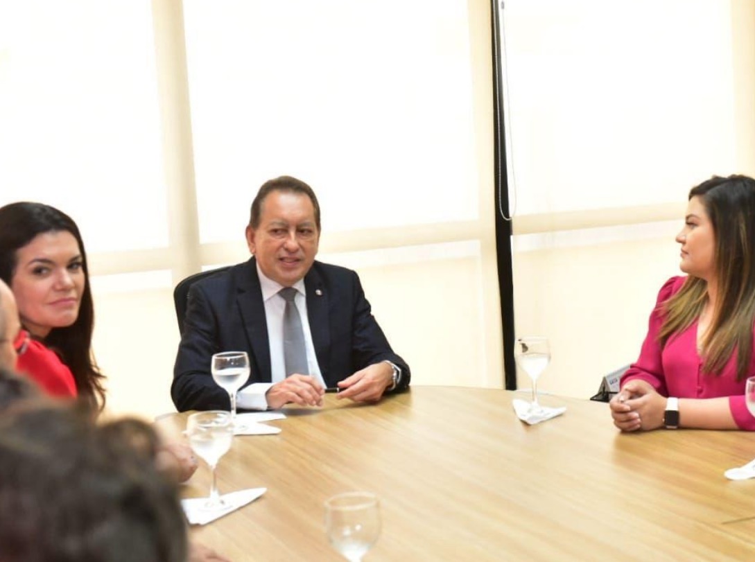 Desembargador sanciona lei que aumenta contribuição previdenciária no Amazonas 