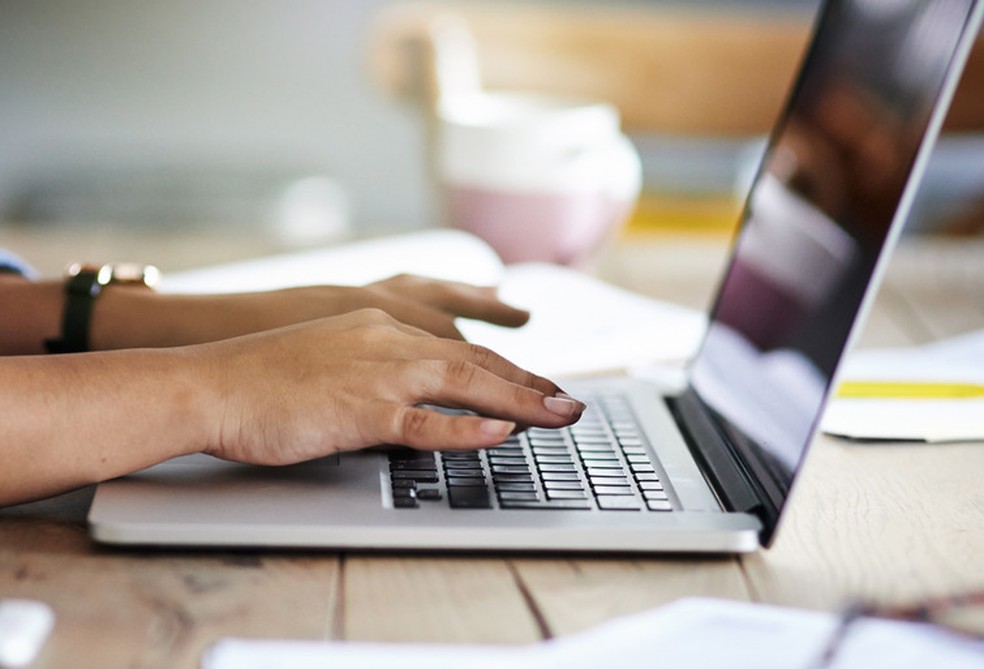 Cursos a distância superam presenciais em nota máxima